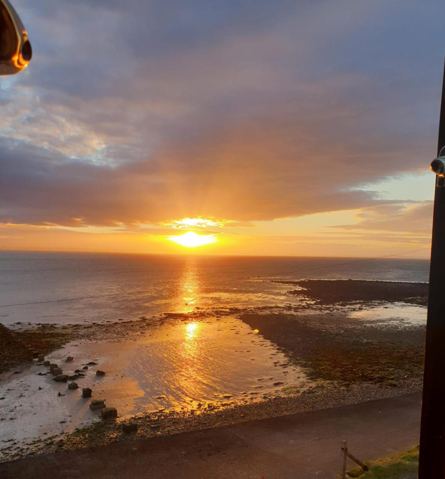The Old Cornstore A Beautiful Suite Overlooking The Sea Drummore Exterior foto