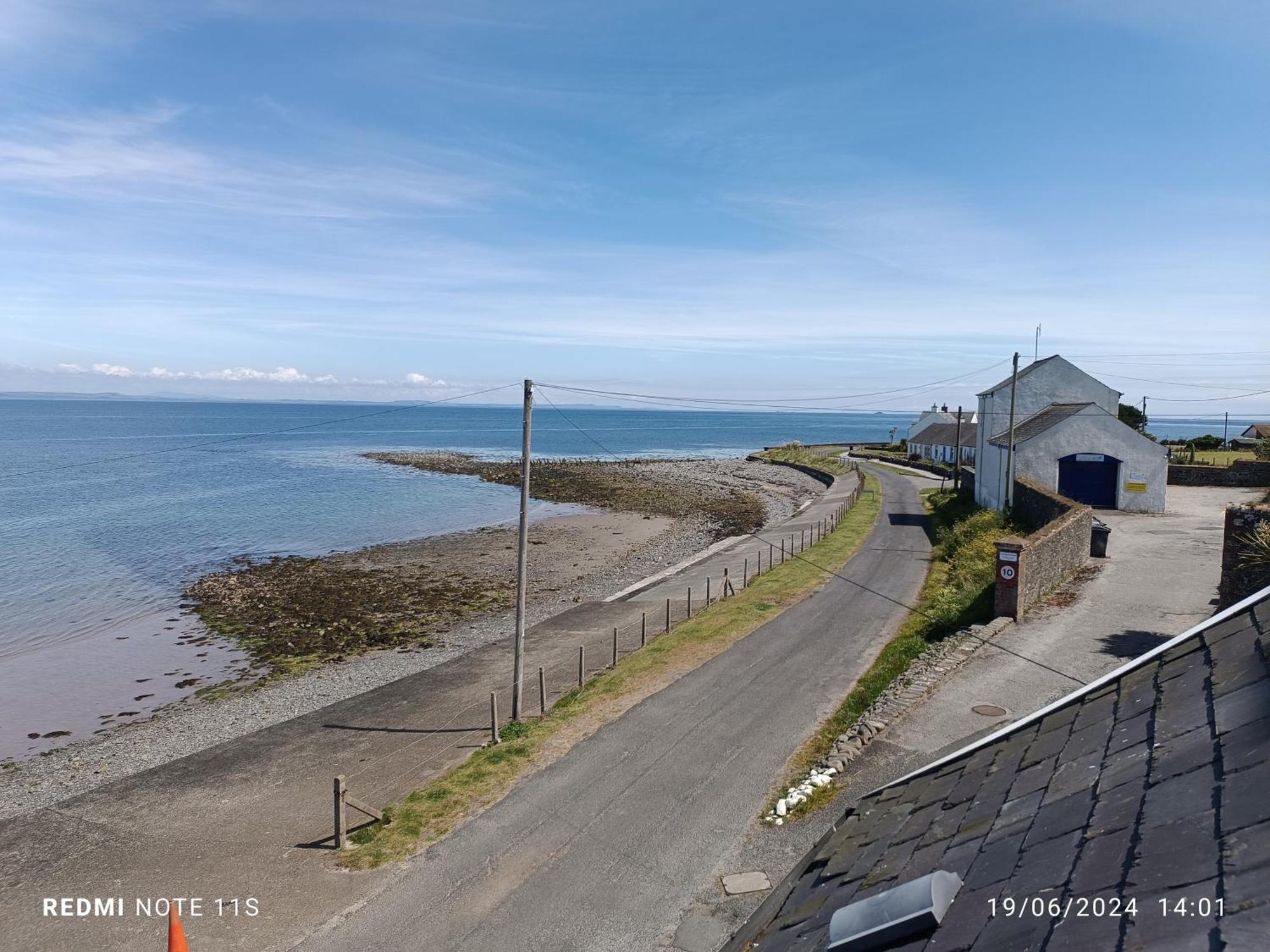 The Old Cornstore A Beautiful Suite Overlooking The Sea Drummore Exterior foto