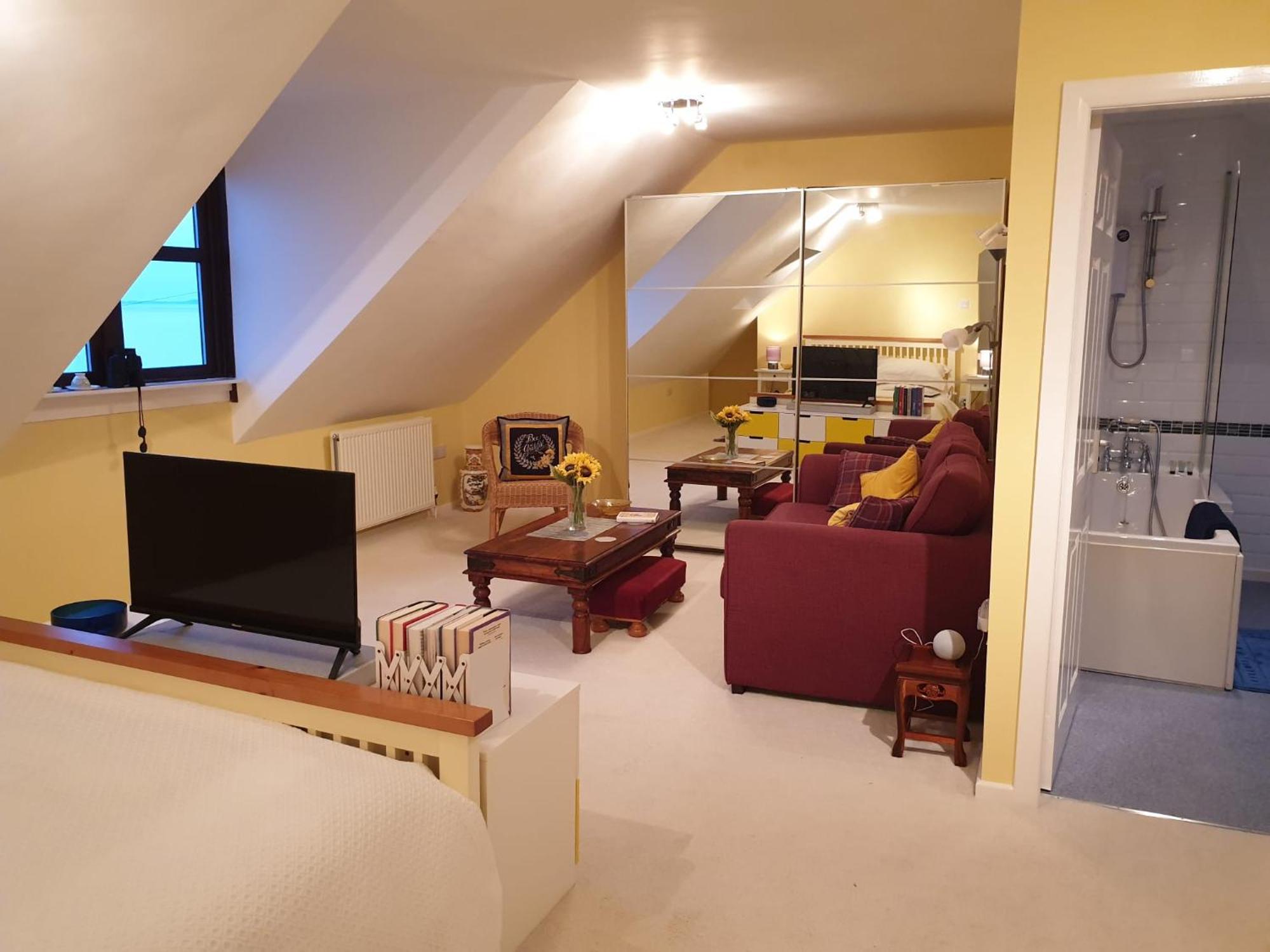 The Old Cornstore A Beautiful Suite Overlooking The Sea Drummore Exterior foto